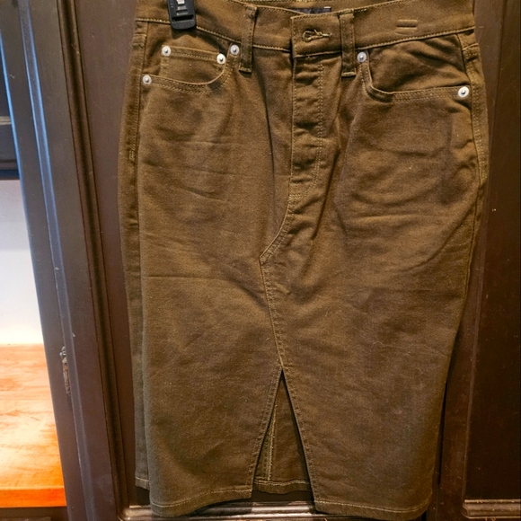 EUC Banana Republic Factory Khaki/olive Denim Pencil Skirt - Picture 1 of 8